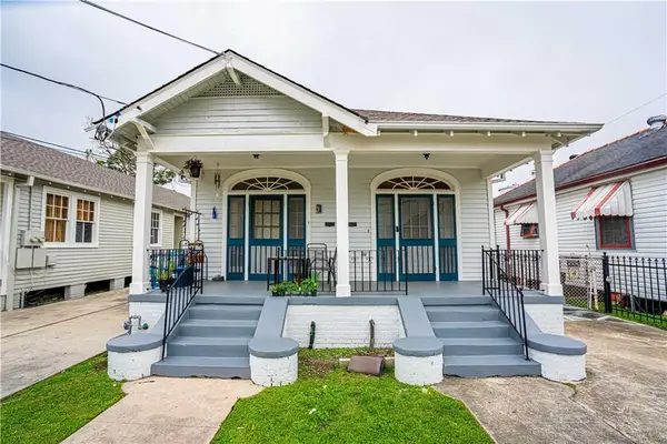 8628-30 Apple Street, New Orleans, LA 70118