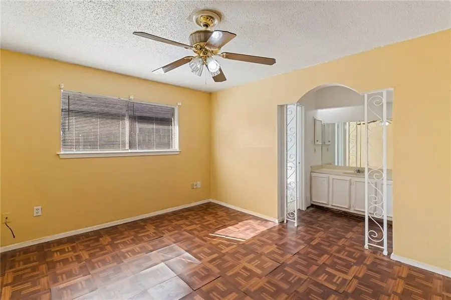 2440 W Sunnymeade Drive, Harvey, LA 70058 - #3