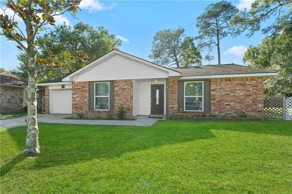 130 Trafalgar Square, Slidell, LA 70461 - #1