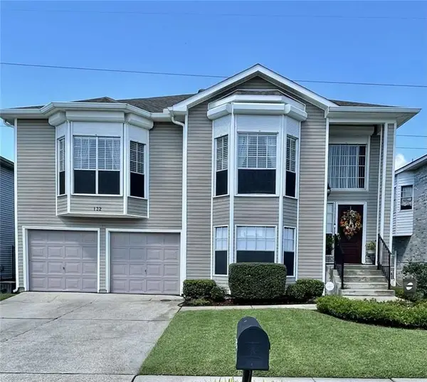 132 Southwood Drive, Gretna, LA 70056