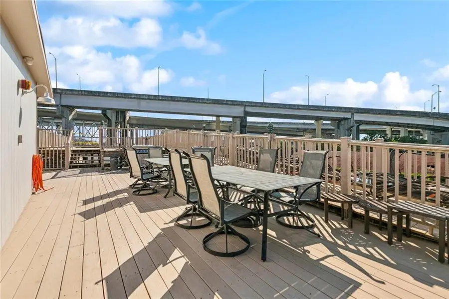 1111 S Peters Street #210, New Orleans, LA 70130 - #3