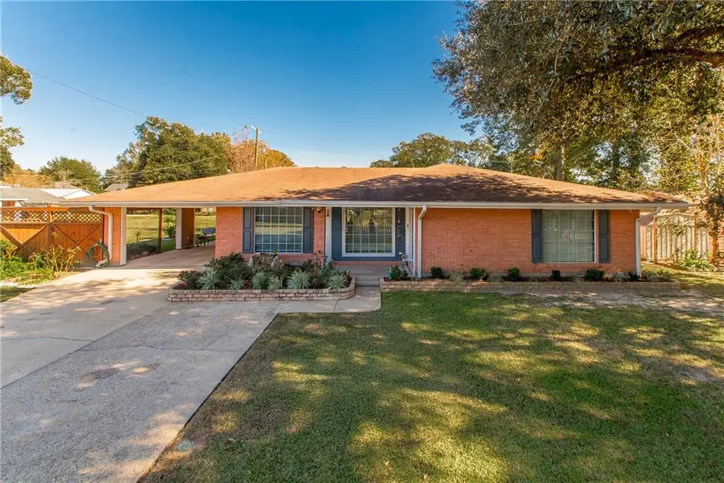 826 Avenue E Avenue, Bogalusa, LA 70427 - #1