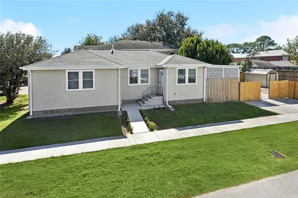 2920 Lake Villa Drive, Metairie, LA 70002