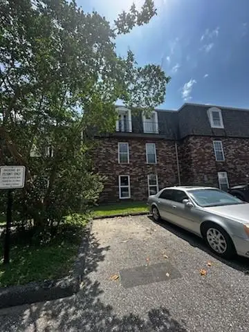 6320 Riverside Drive #350, Metairie, LA 70003