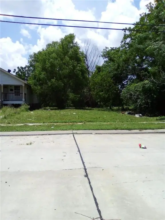2018 Benton Street, New Orleans, LA 70117 - #1