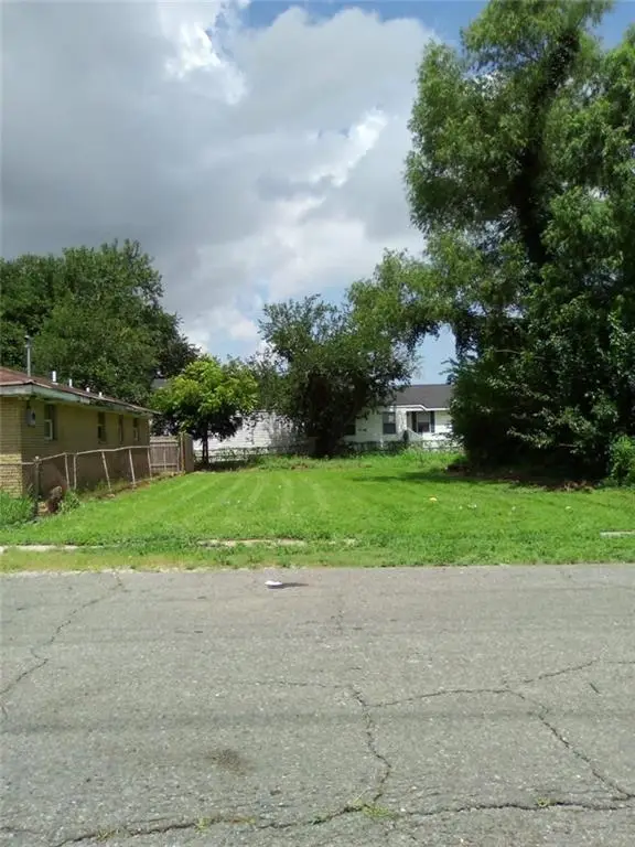 2032 France Street, New Orleans, LA 70117 - Image #1