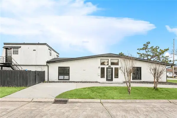 4200 Lake Villa Drive, Metairie, LA 70002
