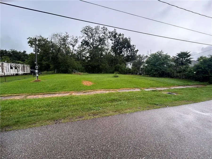 409 Oak Street, Saint Rose, LA 70087 - #2