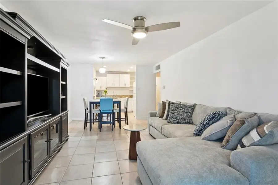 812 Martin Behrman Avenue #G, Metairie, LA 70005 - Image #2