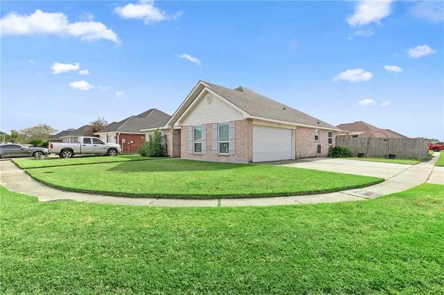 144 Palmetto Drive, Laplace, LA 70068 - Image #2