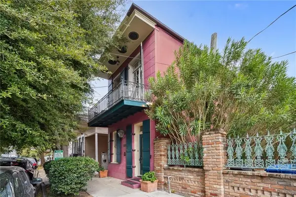 621 Mandeville Street, New Orleans, LA 70117