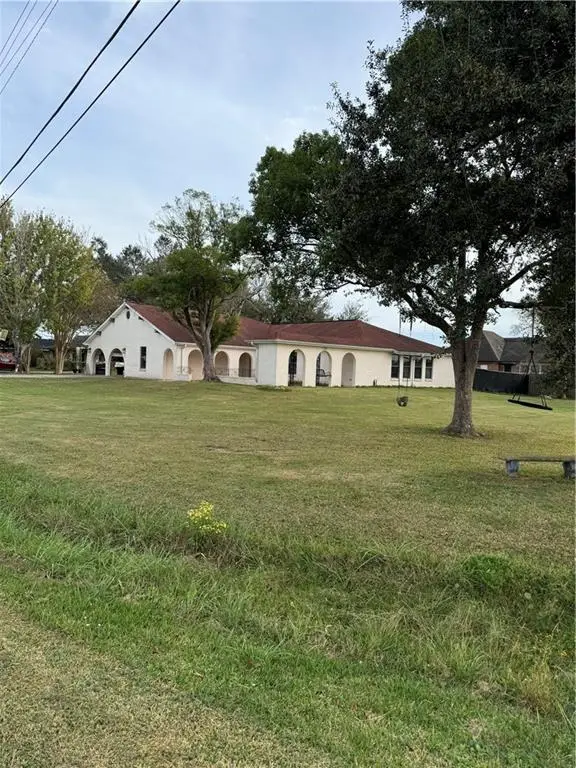 102 Pleasant Valley Drive, Des Allemands, LA 70030 - Image #3