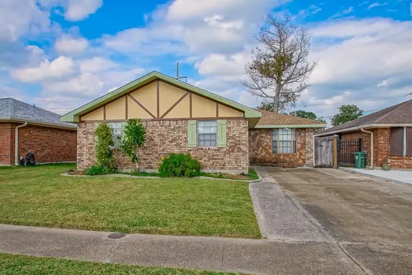 98 Houston Place, Kenner, LA 70065