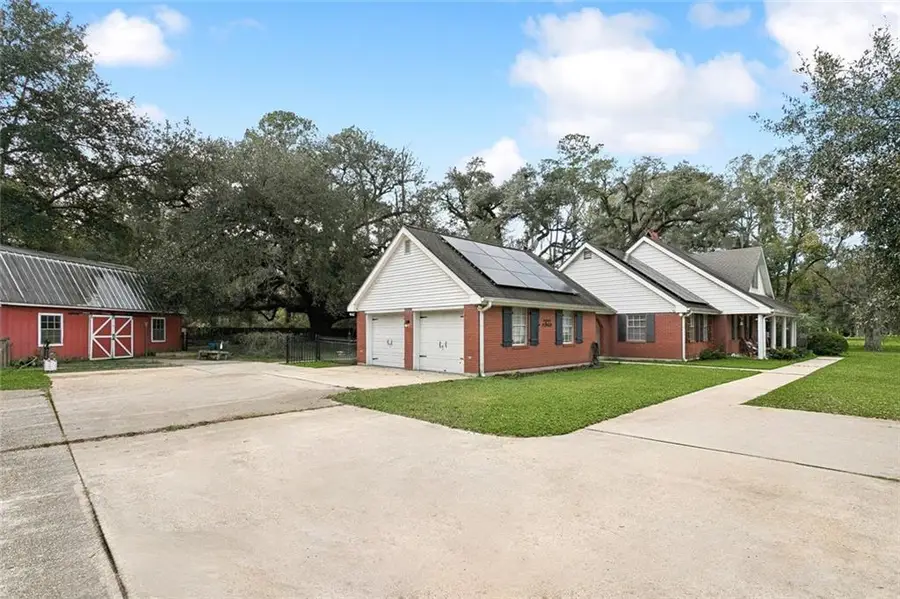 14102 Jones Road, Ponchatoula, LA 70454 - Image #2