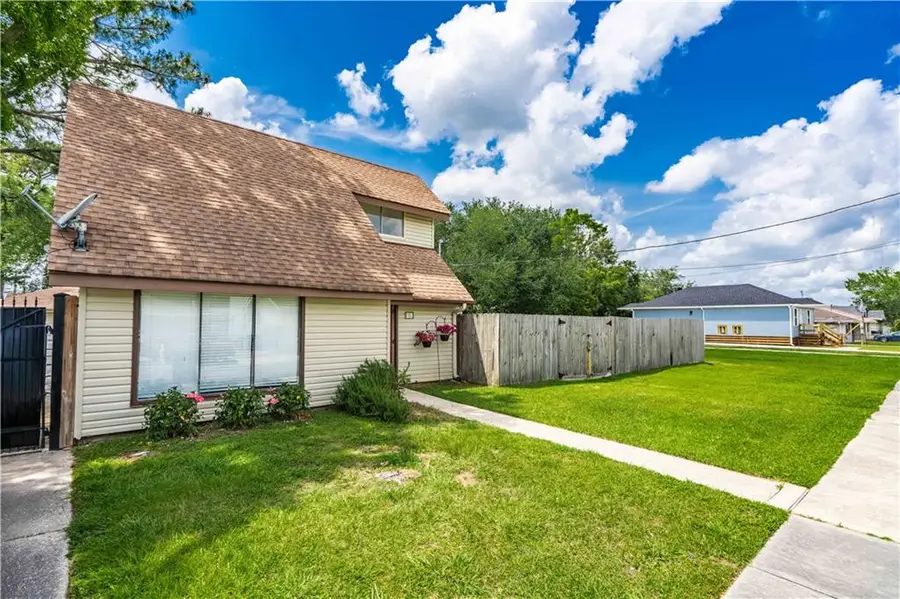 2700 Plaza Drive, Chalmette, LA 70043 - #2