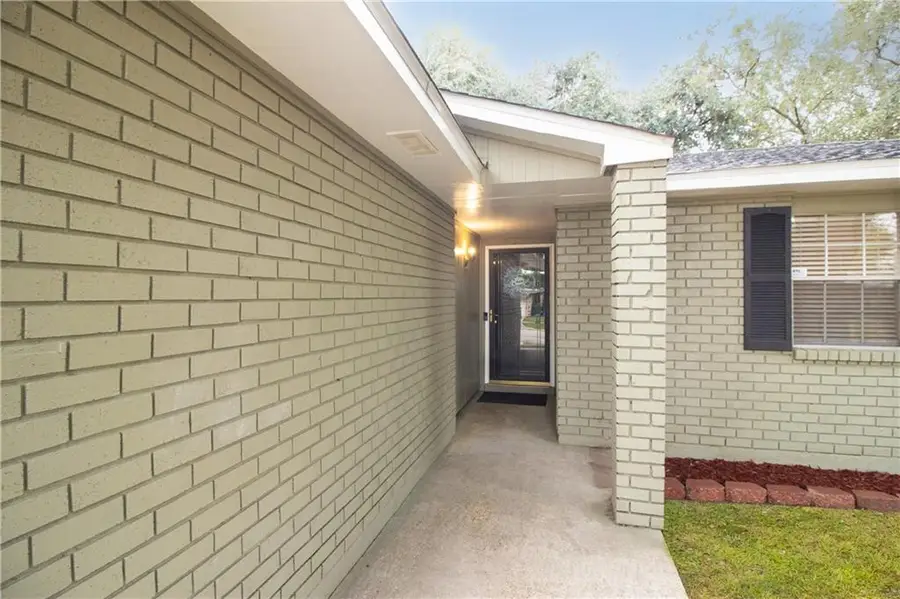 388 Fairway Drive, Laplace, LA 70068 - Image #2