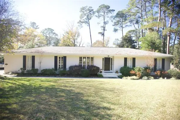 1501 Ridgewood Drive, Columbia, MS 39429