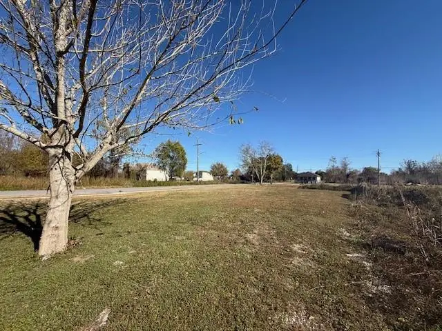 2441 Lamanche Street, New Orleans, LA 70117 - #3