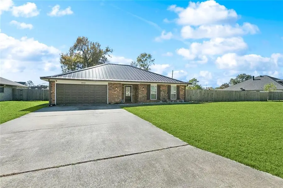 312 Devon Road, Laplace, LA 70069 - Image #2