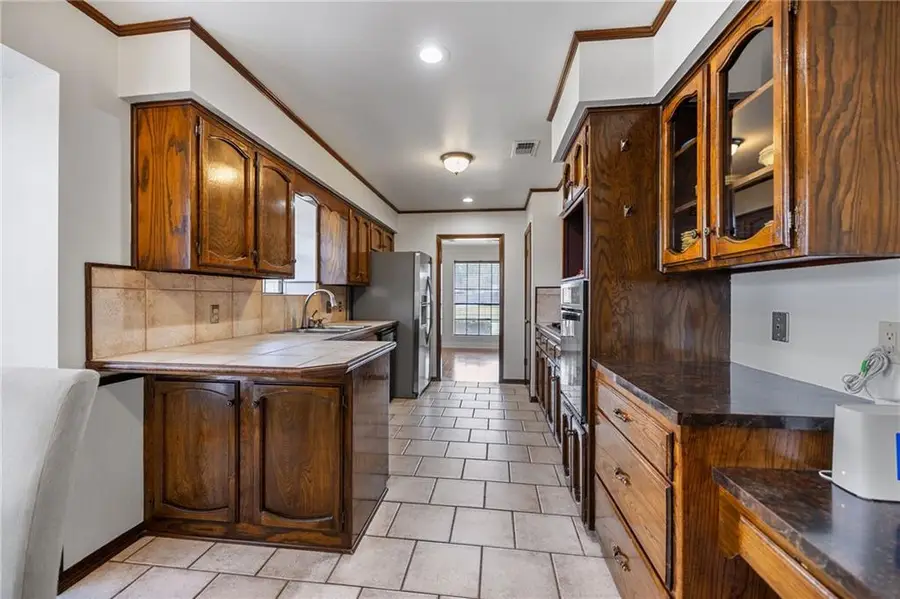 13645 Ridgeview Drive, Baton Rouge, LA 70801 - Image #2