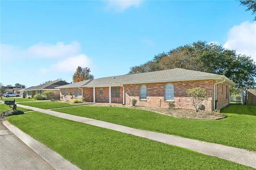 2165 Colonial Drive, Laplace, LA 70068 - Image #2