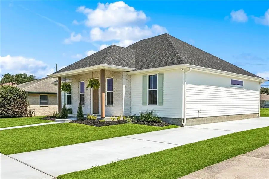 2421 Garden Street, Meraux, LA 70075 - #2