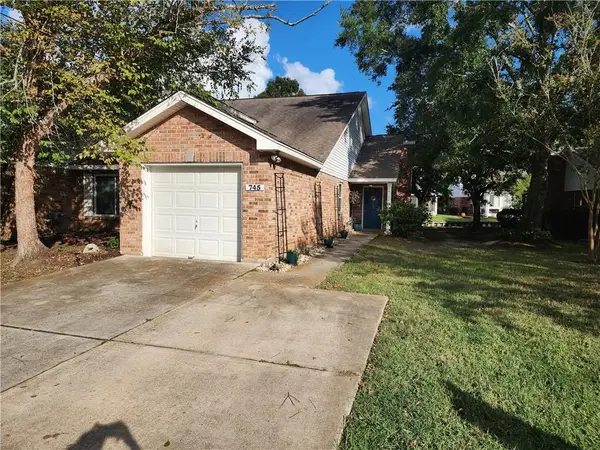 745 Carondelet Street, Mandeville, LA 70448