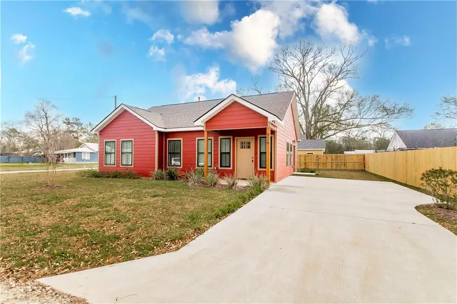 816 Pine Street, Bogalusa, LA 70427 - #2