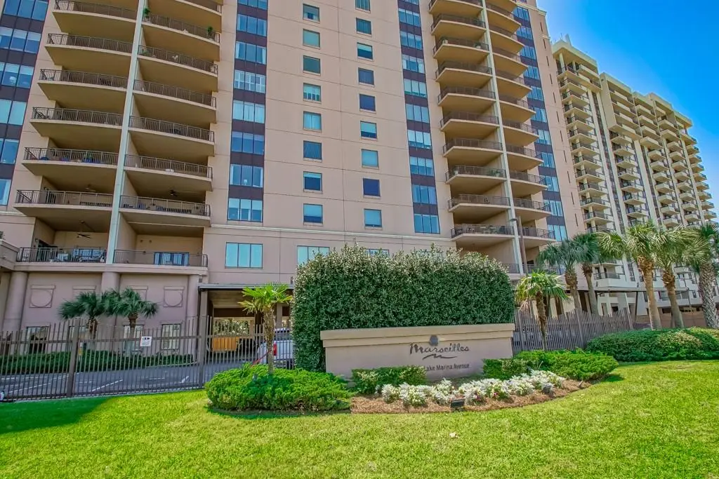 232 Lake Marina Avenue #8A, New Orleans, LA 70124 - Image #1