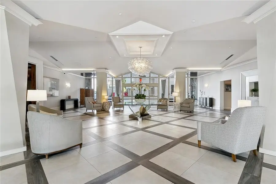 2100 St Charles Avenue #12A, New Orleans, LA 70130 - #3