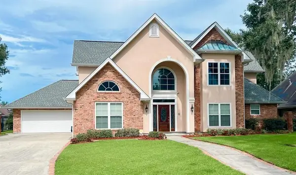 31 Oak Alley Boulevard, Marrero, LA 70072