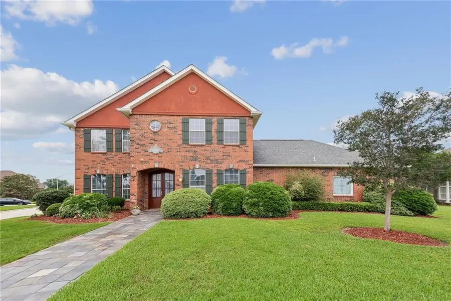 2 Squirewood Court, Harvey, LA 70058 - Image #2