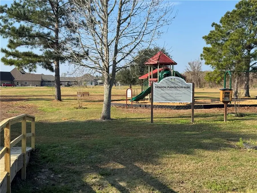 103 General Taylor Drive, Hahnville, LA 70057 - #3