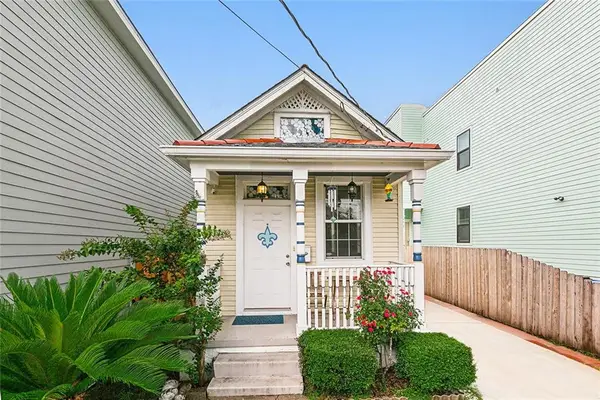 525 S Telemachus Street, New Orleans, LA 70119