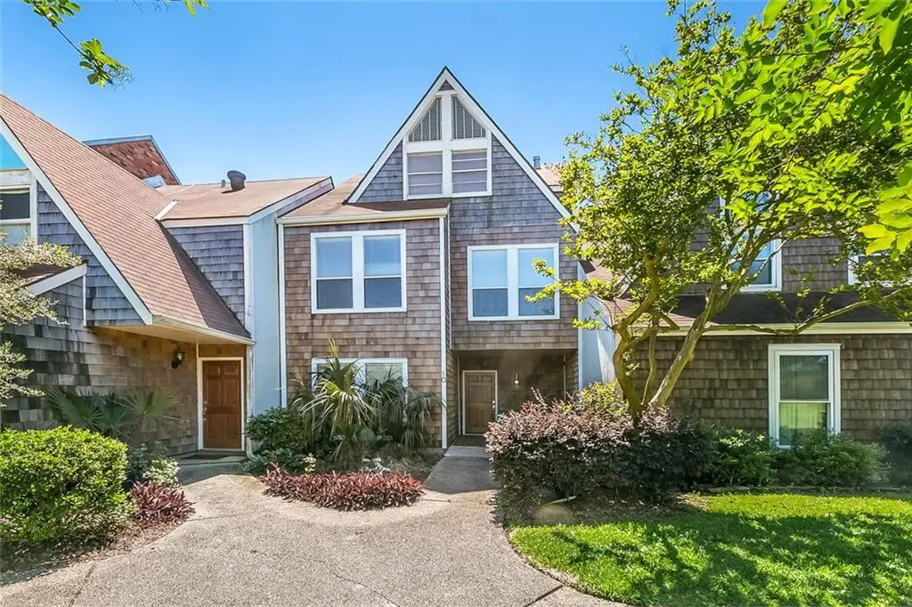 10 Mariners Cove North Cove, New Orleans, LA 70124 - Image #1