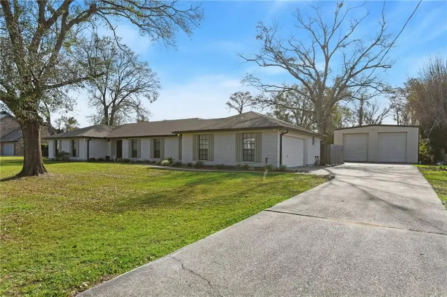 2604 Crestwood Road, Marrero, LA 70072 - Image #2