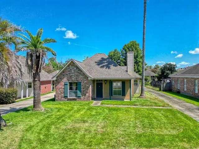 17351 Lake Iris Avenue, Baton Rouge, LA 70817 - Image #1