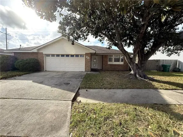 2048 Saulet Place, Harvey, LA 70058