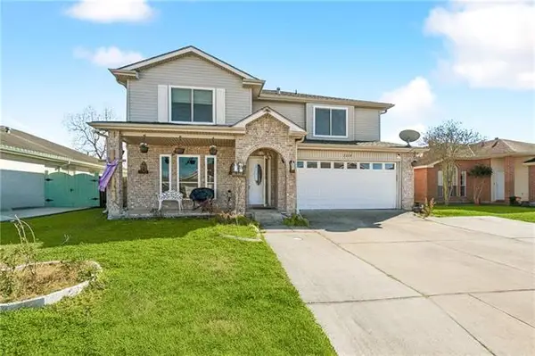 2228 S Village Green Street, Harvey, LA 70058