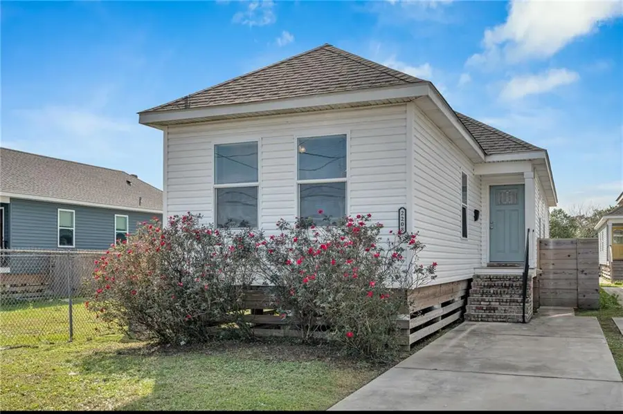 2208 Huey P Long Avenue, Gretna, LA 70053 - Image #2