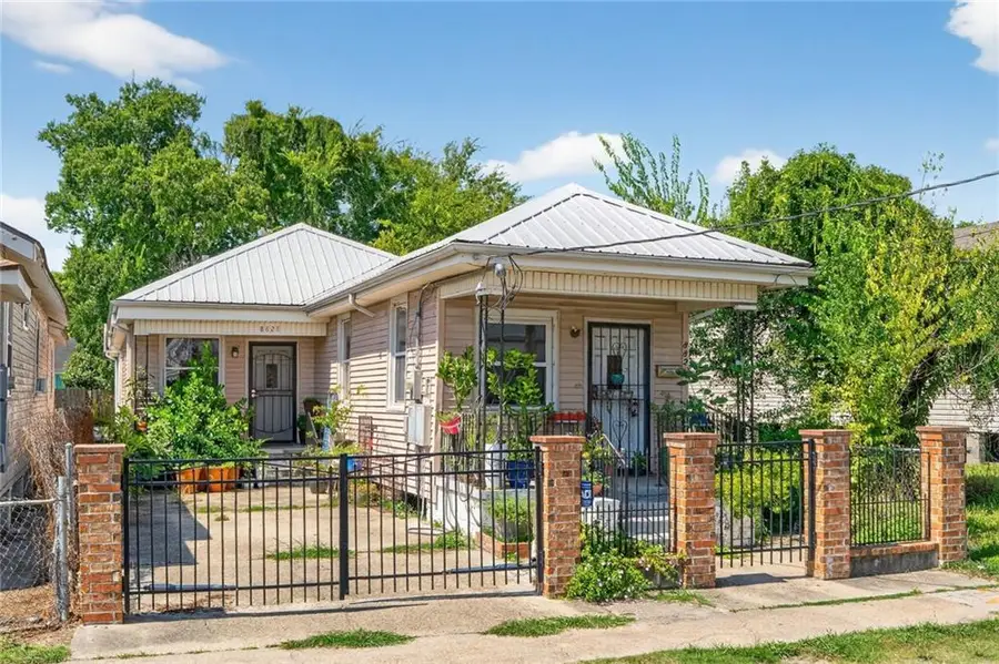 8828 Hickory Street, New Orleans, LA 70118 - Image #2