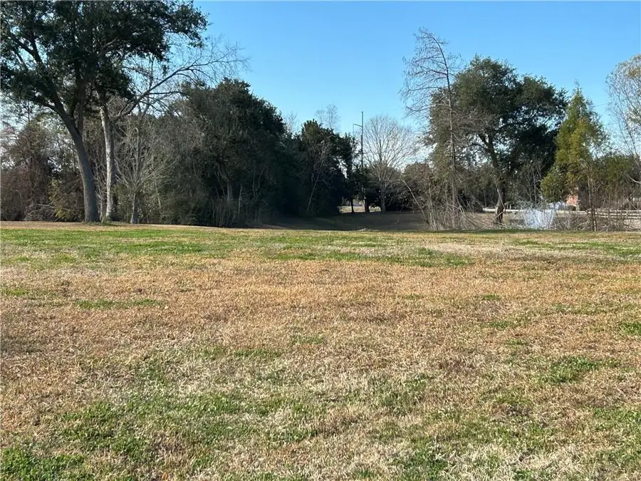 217 Cypress Crossing Drive, Belle Chasse, LA 70037 - Image #3