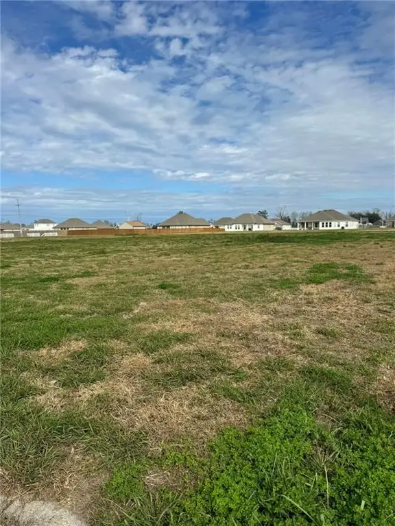 8 E Velvet Lane, Westwego, LA 70094 - #2