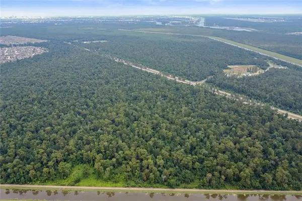 Leo Kerner Parkway, Marrero, LA 70072