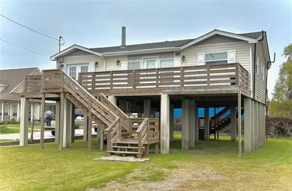 9486 Barataria Boulevard, Marrero, LA 70072