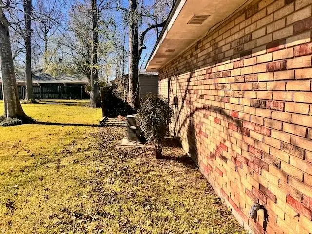 1623 S Sandra Avenue, Gonzales, LA 70737 - #3