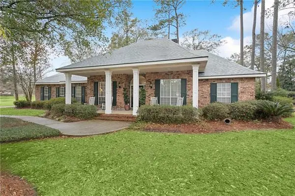 104 Evangeline Drive, Mandeville, LA 70471