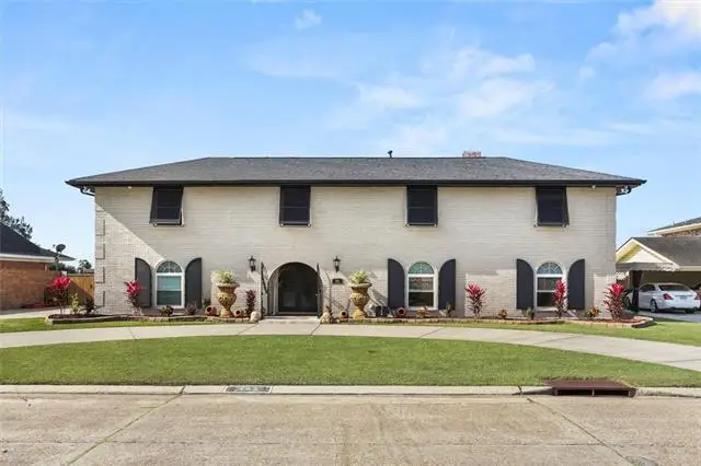 392 Fairfield Avenue, Gretna, LA 70056 - #1