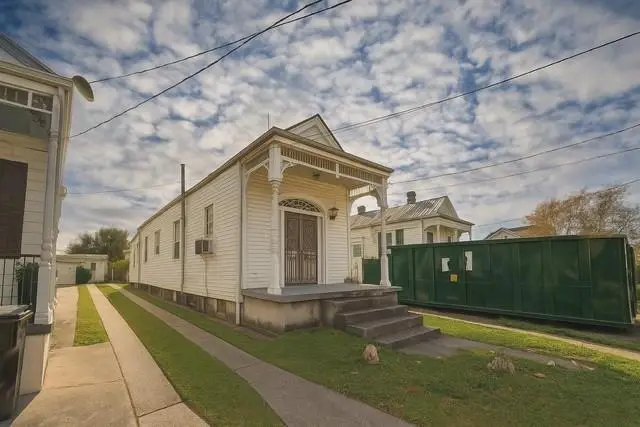 1127 Leonidas Street, New Orleans, LA 70118 - Image #2