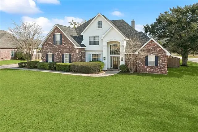 553 Evergreen Drive, Mandeville, LA 70448 - Image #3